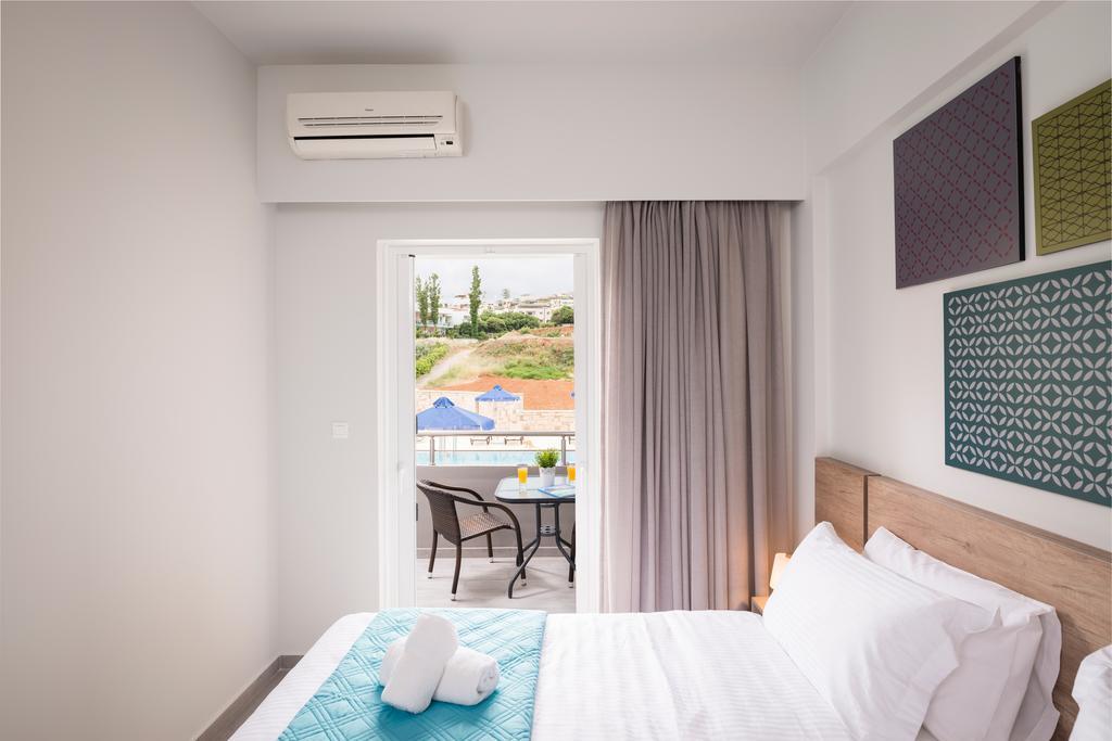 Irini Stalos Apartments ภายนอก รูปภาพ