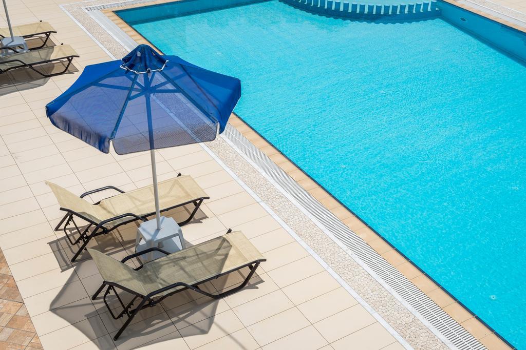 Irini Stalos Apartments ภายนอก รูปภาพ