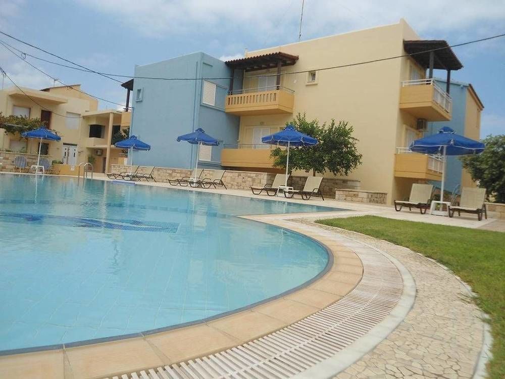 Irini Stalos Apartments ภายนอก รูปภาพ