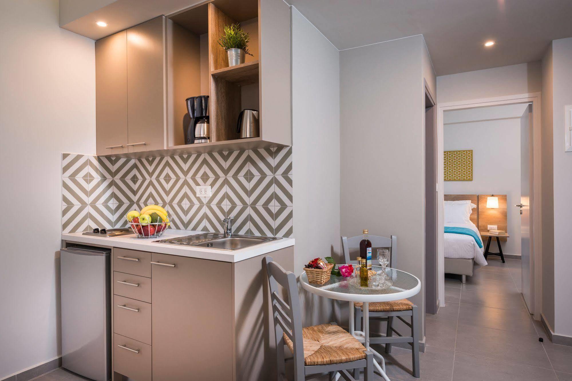 Irini Stalos Apartments ภายนอก รูปภาพ