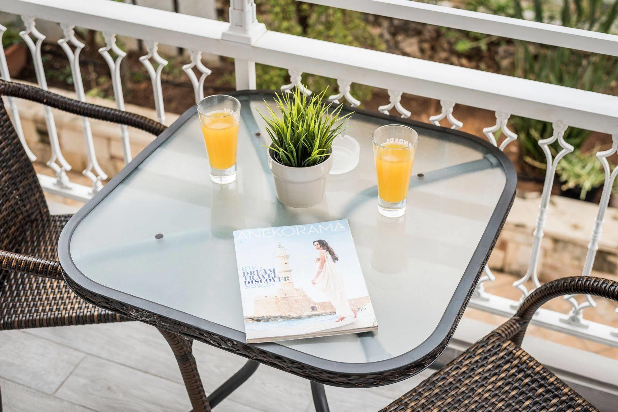 Irini Stalos Apartments ภายนอก รูปภาพ